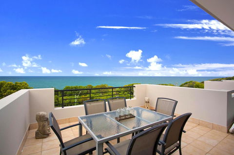 The Point Coolum - Pubs and Clubs 38