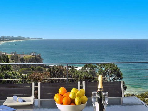 The Point Coolum - Pubs and Clubs 0