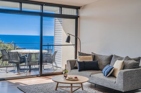 The Point Coolum - Pubs and Clubs 24