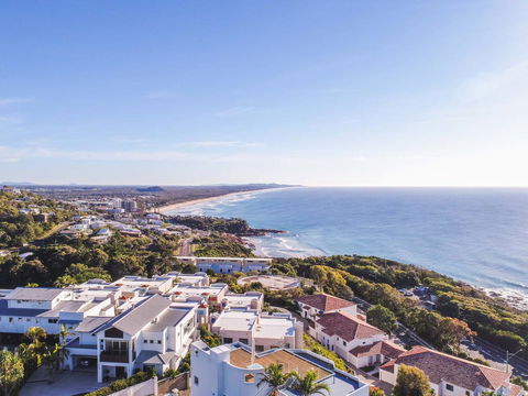The Point Coolum - Pubs and Clubs 3