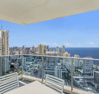 Gold Coast Private Apartments - H Residences Surfers Paradise - Pubs and Clubs