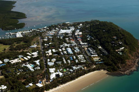 Cayman Villas Port Douglas - Pubs and Clubs 4
