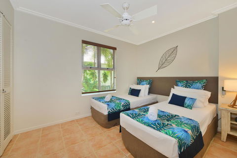 Cayman Villas Port Douglas - Pubs and Clubs 33