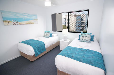San Marino By The Sea Apartments - Pubs and Clubs 4
