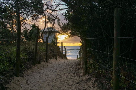 San Marino By The Sea Apartments - Pubs and Clubs 31
