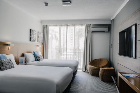 Novotel Cairns Oasis Resort - Go Out 3