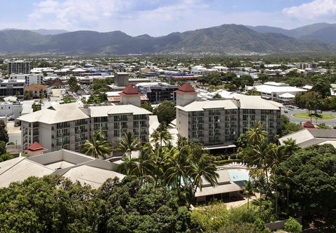 Novotel Cairns Oasis Resort - Go Out 38