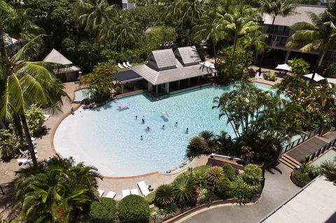 Novotel Cairns Oasis Resort - Go Out 37