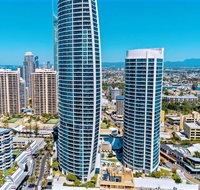 Luxury Residence Surfers Paradise Five Star Apartment - Pubs and Clubs