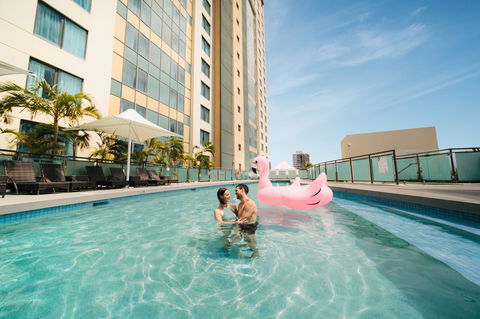 Voco Gold Coast, An IHG Hotel - Pubs and Clubs 1