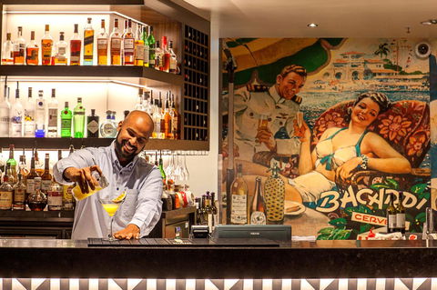 Voco Gold Coast, An IHG Hotel - Pubs and Clubs 11