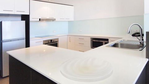 Oaks Townsville Gateway Suites - Go Out 4