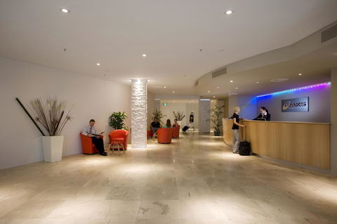 Oaks Townsville Gateway Suites - Go Out 13