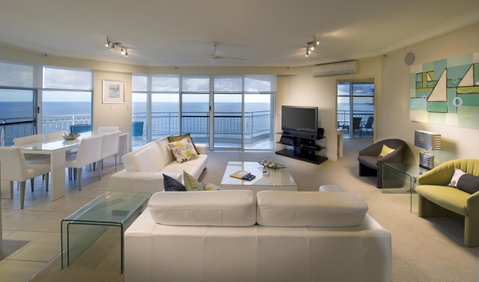 2nd Avenue Beachside Apartments - Go Out 26
