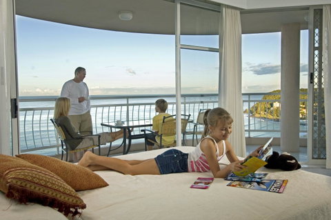 2nd Avenue Beachside Apartments - Go Out 24