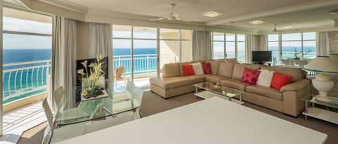 2nd Avenue Beachside Apartments - Go Out 35