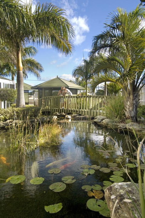 2nd Avenue Beachside Apartments - Go Out 17