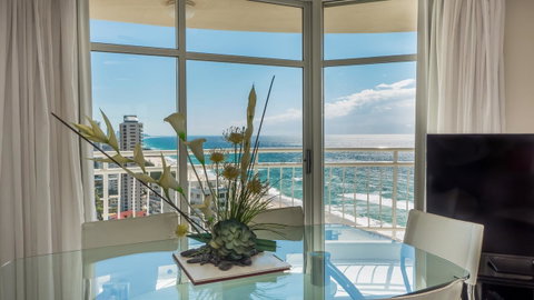 2nd Avenue Beachside Apartments - Go Out 40