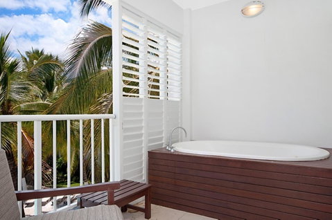 5231 BEACH CLUB PENTHOUSE - Go Out 5