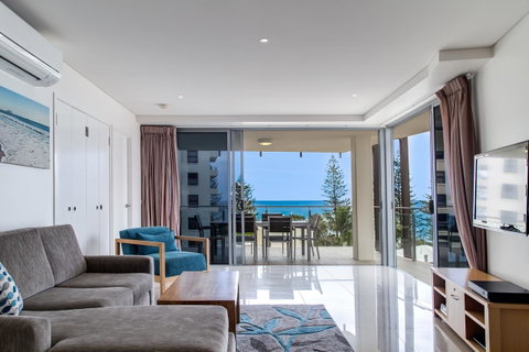 Coco Mooloolaba - Go Out 15