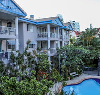 Surfers Beach Holiday Apartments - Pubs and Clubs