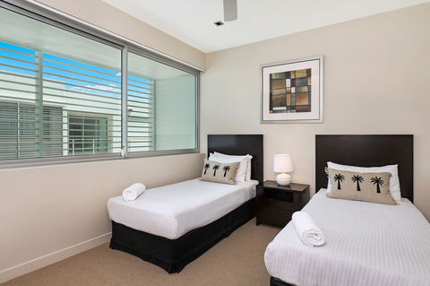 Element On Coolum Beach - Pubs and Clubs 26