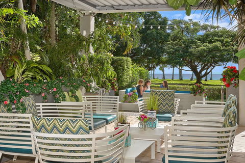 Cairns Harbourside Hotel - Go Out 1