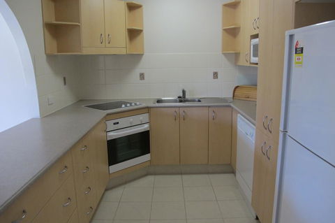Grangewood Court Apartments - Pubs and Clubs 28