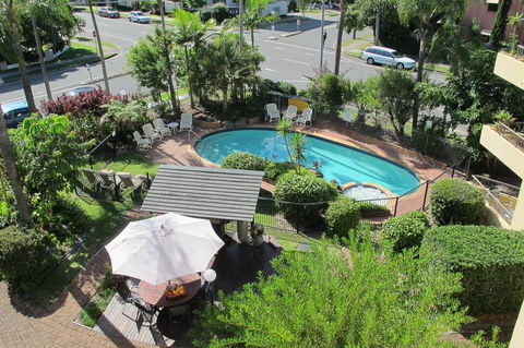 Grangewood Court Apartments - Pubs and Clubs 35