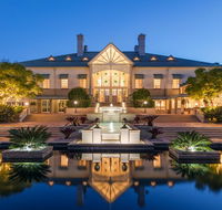 InterContinental Sanctuary Cove Resort - Pubs and Clubs