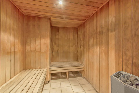 Palazzo Colonnades - Pubs and Clubs 19