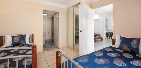 Bilinga Beach Motel - Go Out 41