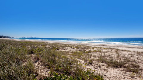 Bilinga Beach Motel - Go Out 27