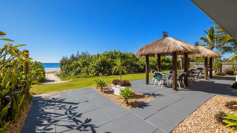 Bilinga Beach Motel - Go Out 19