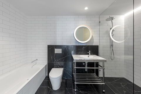 Adina Apartment Hotel Brisbane - Pubs and Clubs 32