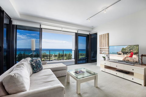 Ultra Broadbeach - Pubs and Clubs 38