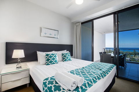 Ultra Broadbeach - Pubs and Clubs 42