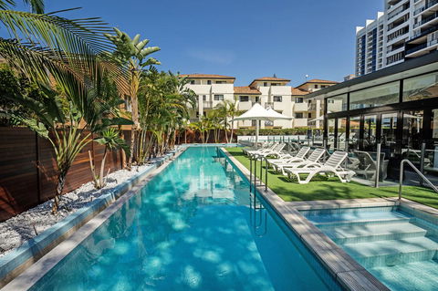 Ultra Broadbeach - Pubs and Clubs 5