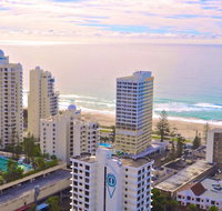 Chevron Renaissance - Private Apartments - Pubs and Clubs