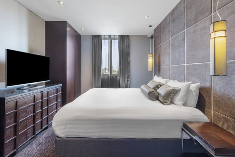 The Beetson Hotel -formerly Gambaro Hotel - Go Out 31