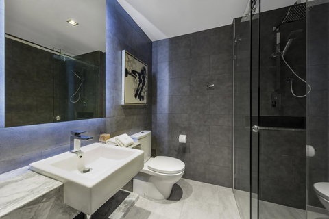 The Beetson Hotel -formerly Gambaro Hotel - Go Out 33