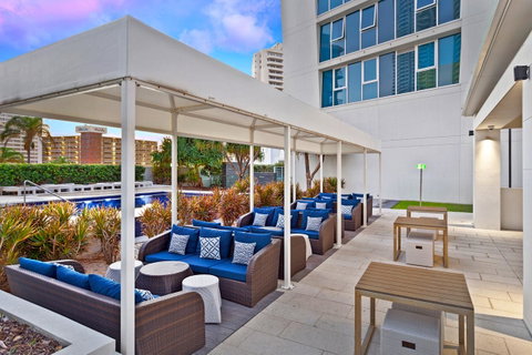 Holiday Holiday H-Residences Apartments - Pubs and Clubs 9