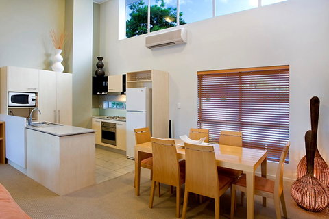 Verano Resort Noosa - Go Out 18