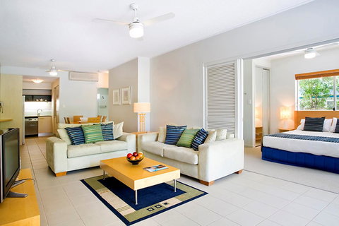 Verano Resort Noosa - Go Out 3