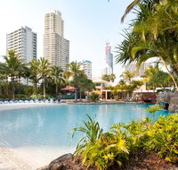 Mantra Crown Towers - Pubs and Clubs