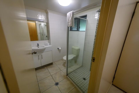 Reef Gateway Hotel - Go Out 10
