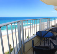 Pacific Plaza Apartments - Pubs and Clubs