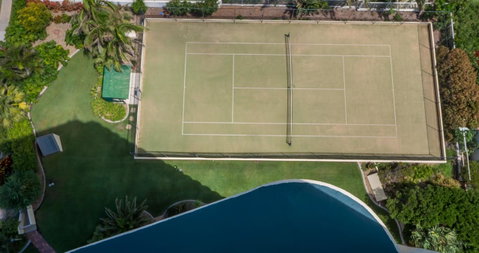 Norfolk Luxury Beachfront Apartments - Pubs and Clubs 8