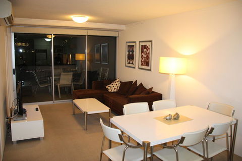 Allegro Apartments - Go Out 22
