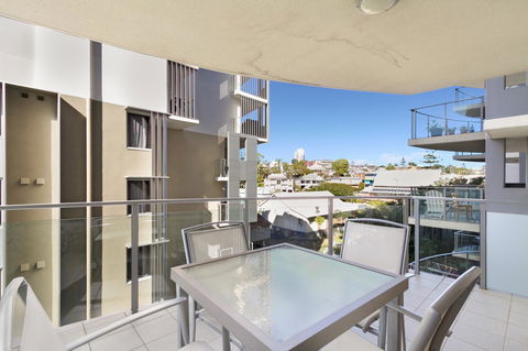 Allegro Apartments - Go Out 8